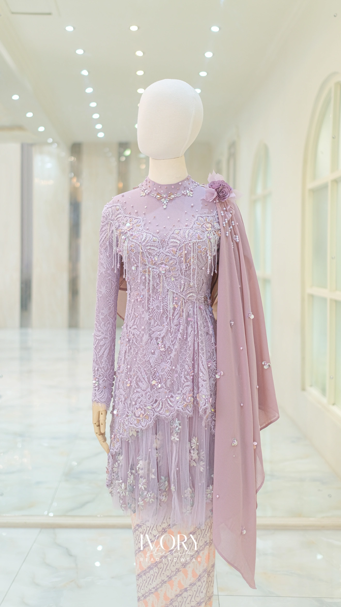 https://rtw.ivorystudio.id/wp-content/uploads/2023/08/Lilac-Kebaya-with-Sheer-Tulle-Accent-3-1.webp