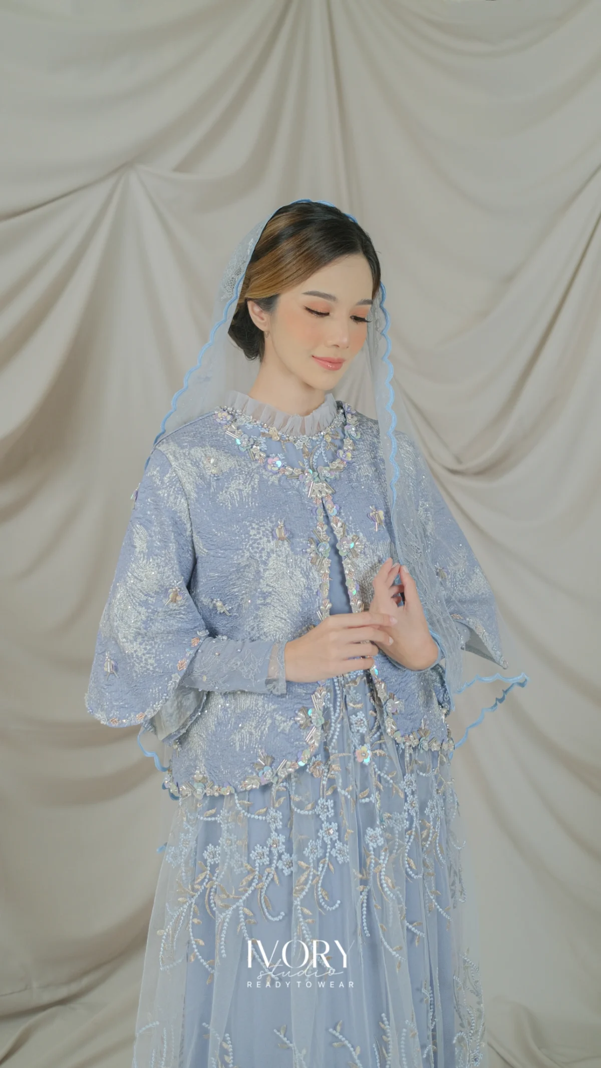 2 in 1 Dust blue Jacquard Outer with Floral Inner - Image 2
