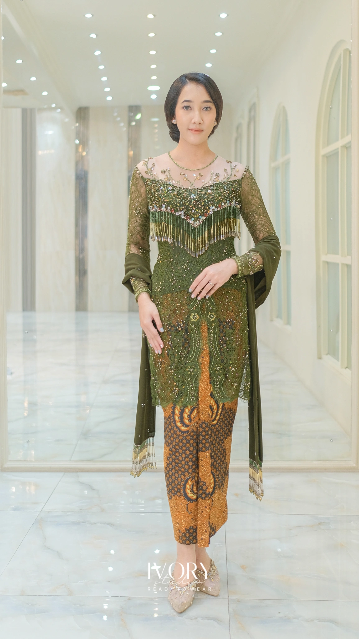 Olive Kebaya with Upfront Raindrops