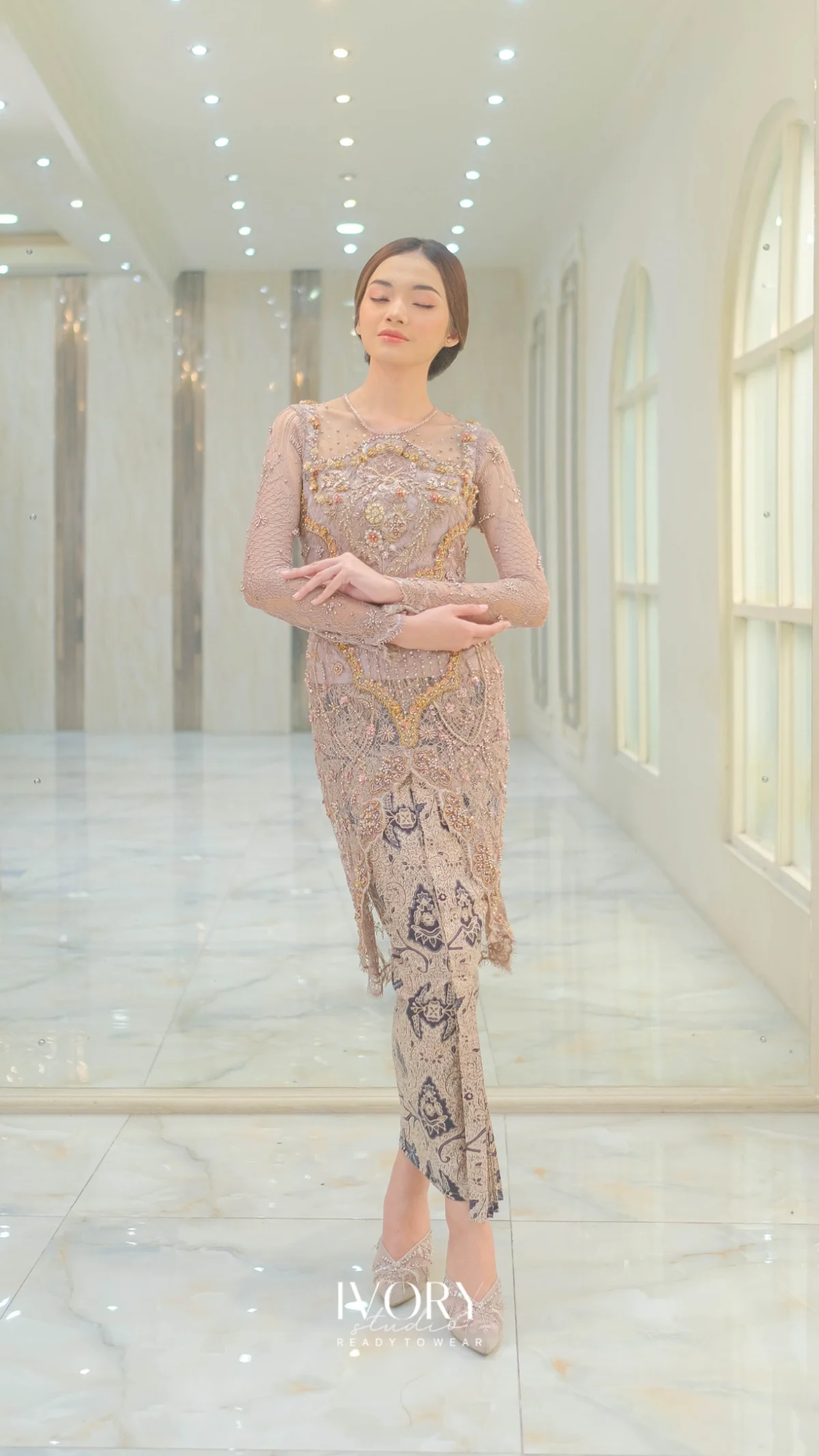 [Ready Stock] Awani | Foliage Embroidery Kebaya with Dome Neckline in Mocca - Image 2