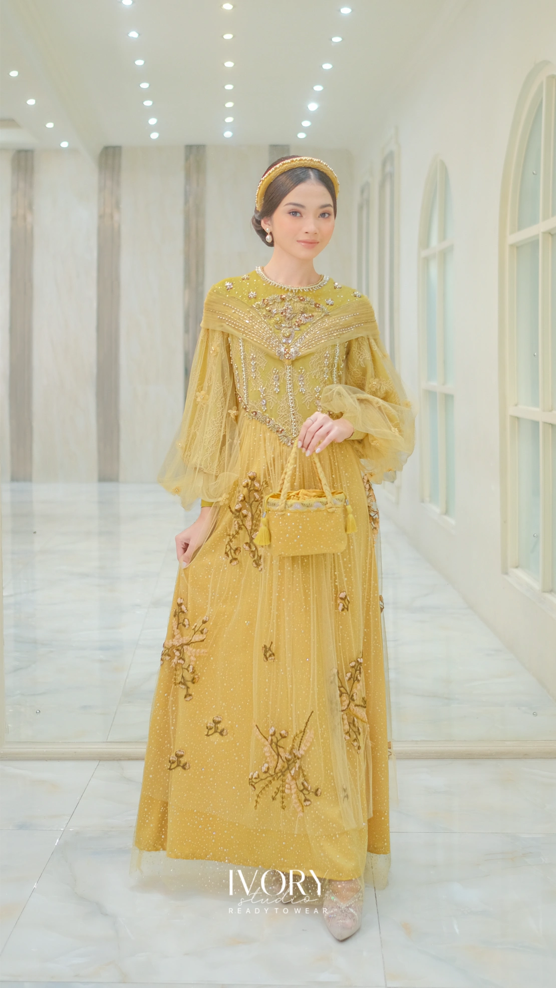 [Ready Stock] Dawn | Stellar Dress with Wildbush Eclipse Embroidery in Citrus