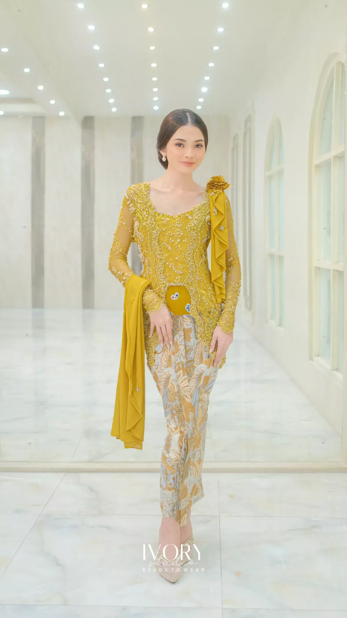 Posy Angkin Kutubaru with Bow Sketch in Mustard