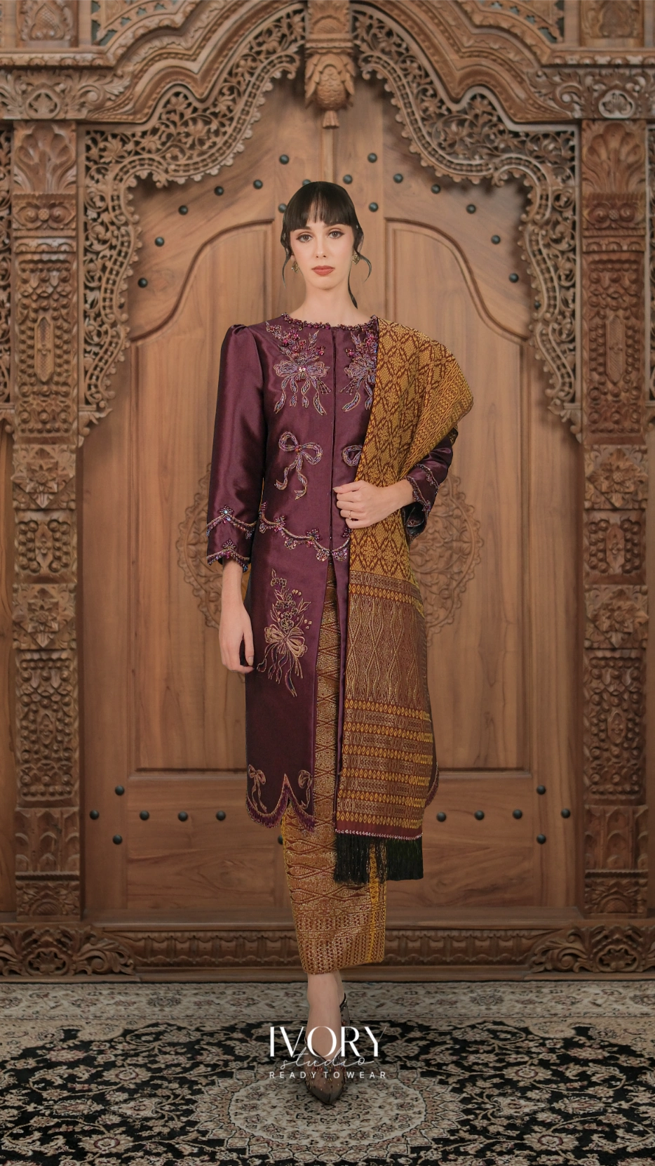 Dance in Harmony | Tierra Burgundy Bow Confetti Baju Kurung