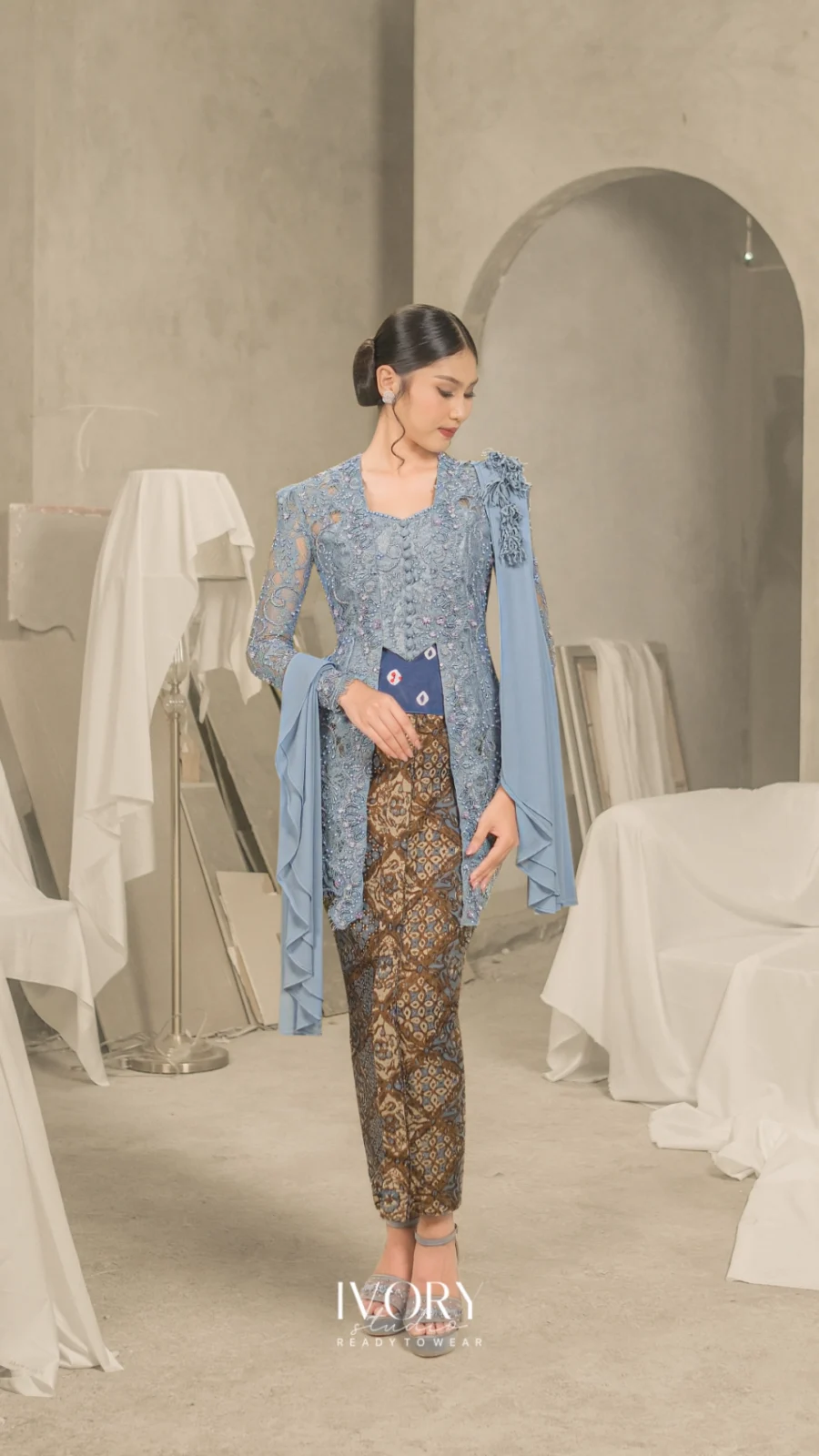 Bahtera | Serimpi Dust Blue Kutubaru Kebaya