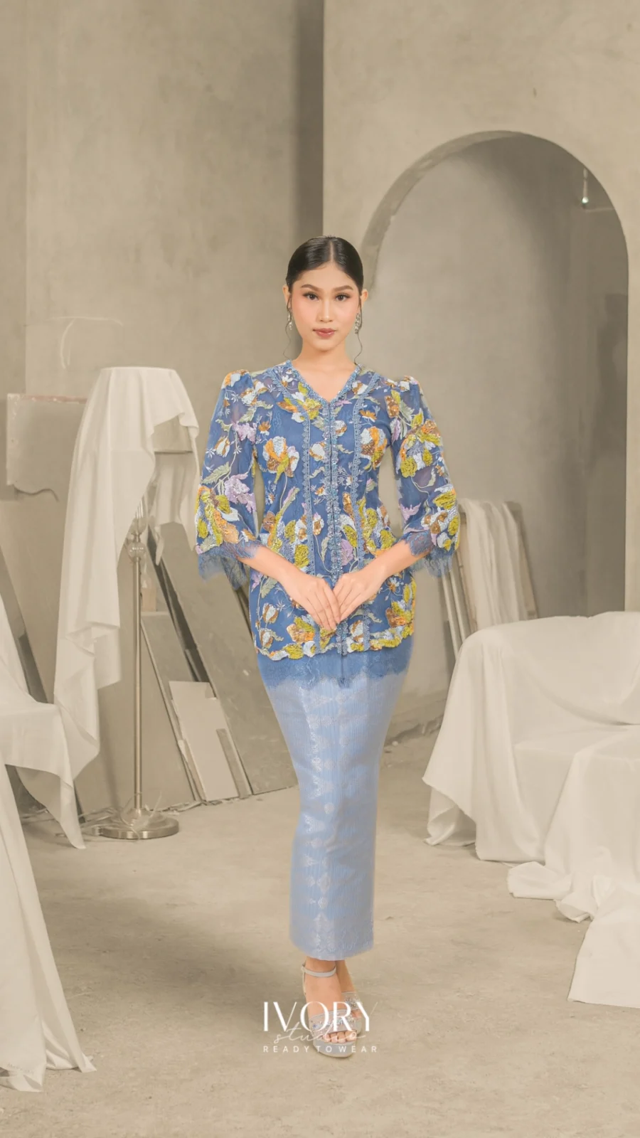 Anya Blau Kebaya in Dust Blue