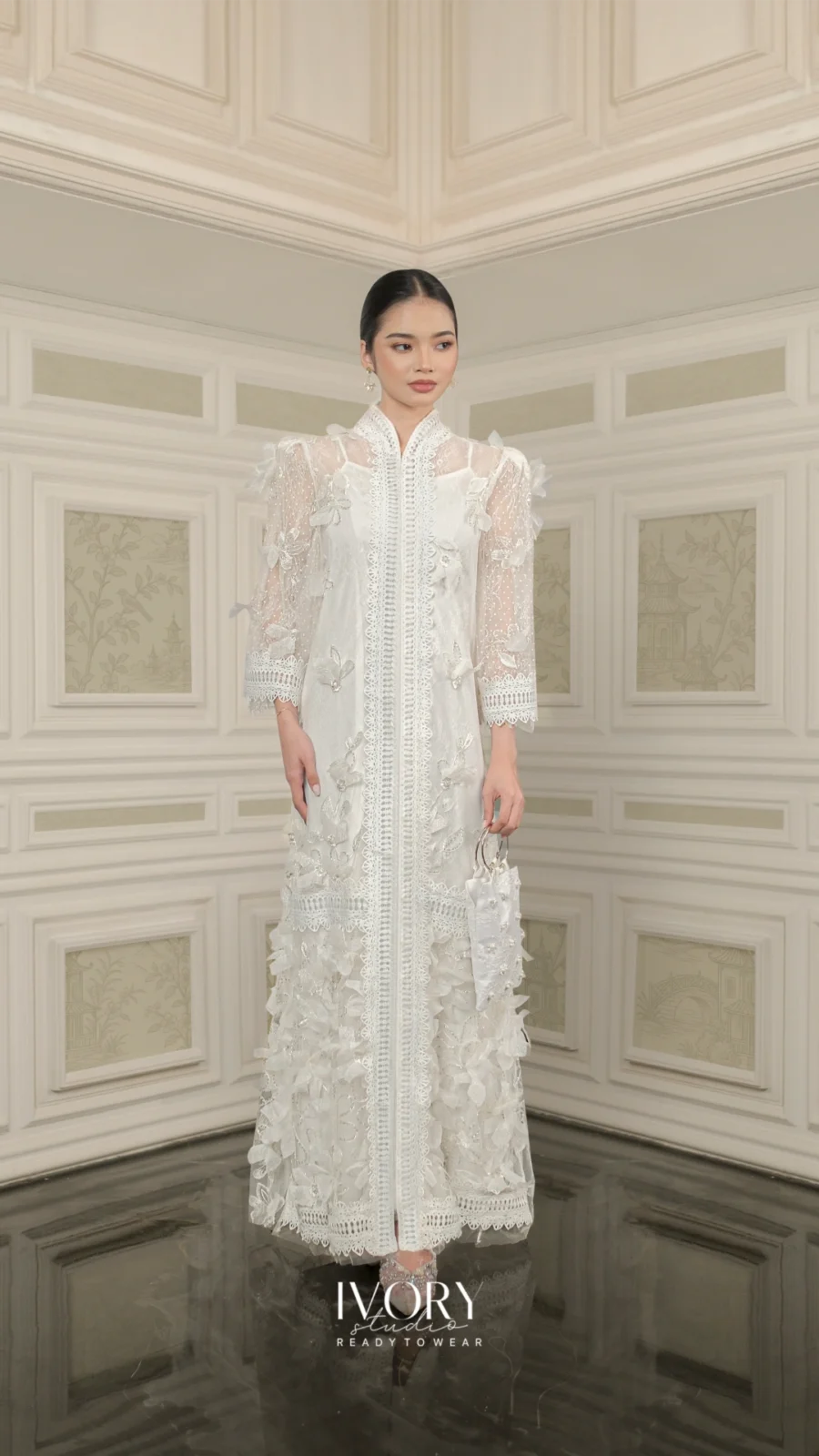 Vice Versa | Moonbeam Everbloom Dress in White