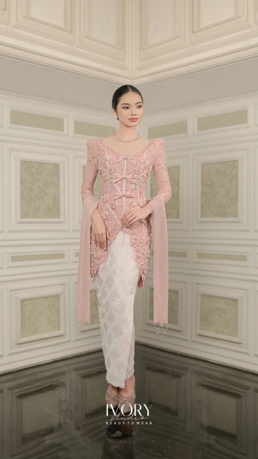 Vice Versa | Path of Petals Kebaya in Powder Pink