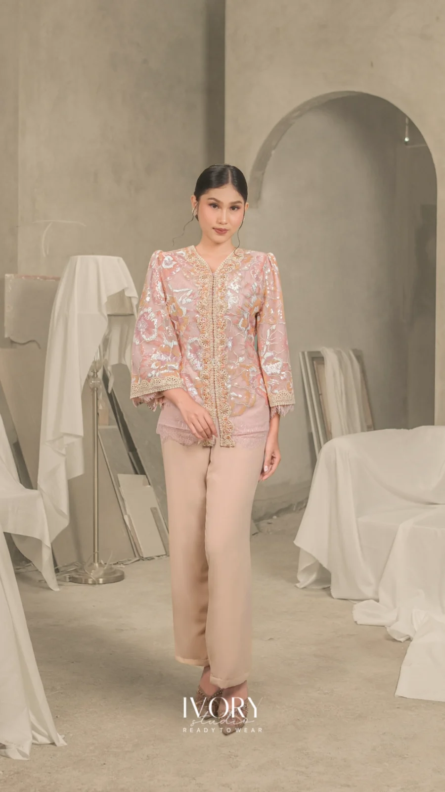 Shahi Binaiya Blouse in Rosegold
