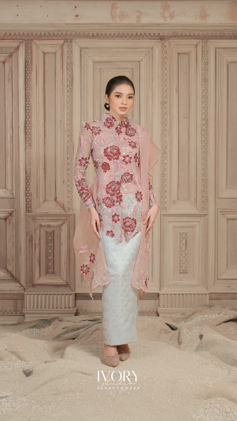 Miles & Moments | Alchemy of Amarande Blouse in Dusty Pink