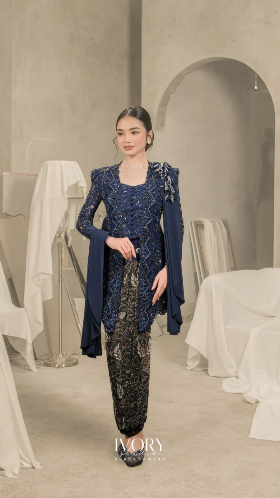 Bahtera | Serimpi Navy Kutubaru Kebaya