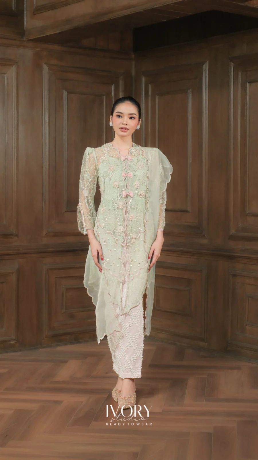 Make Classic Great Again | Bajo Lunaria Bow Encim Kebaya in Sage