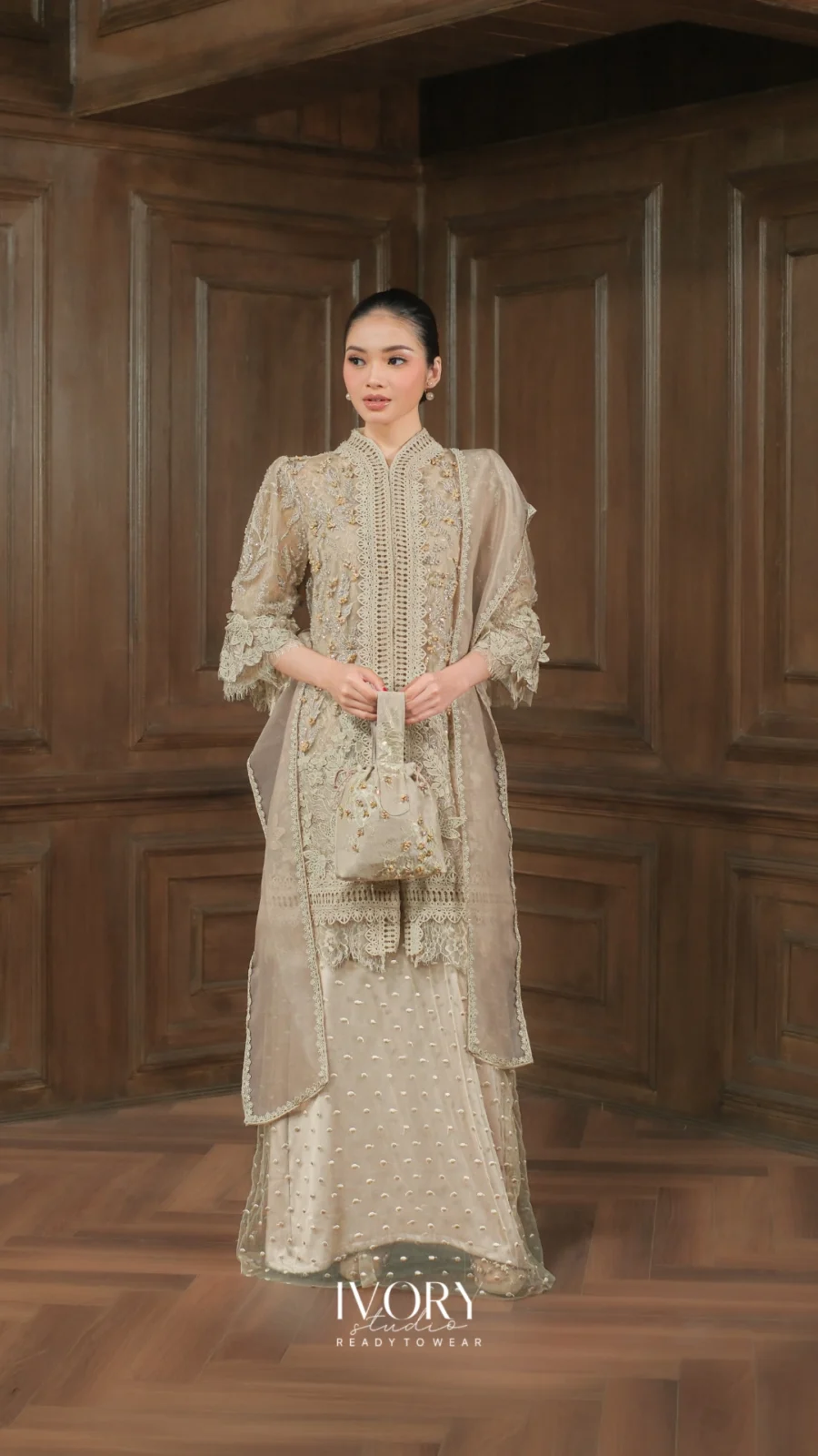 Make Classic Great Again | Karimata Rainlace Dress in Taupe