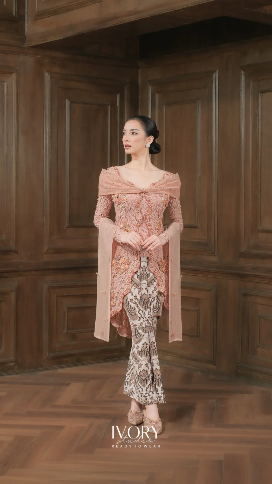 Make Classic Great Again | Melawi Petalsurge Kebaya Encim in Rosegold