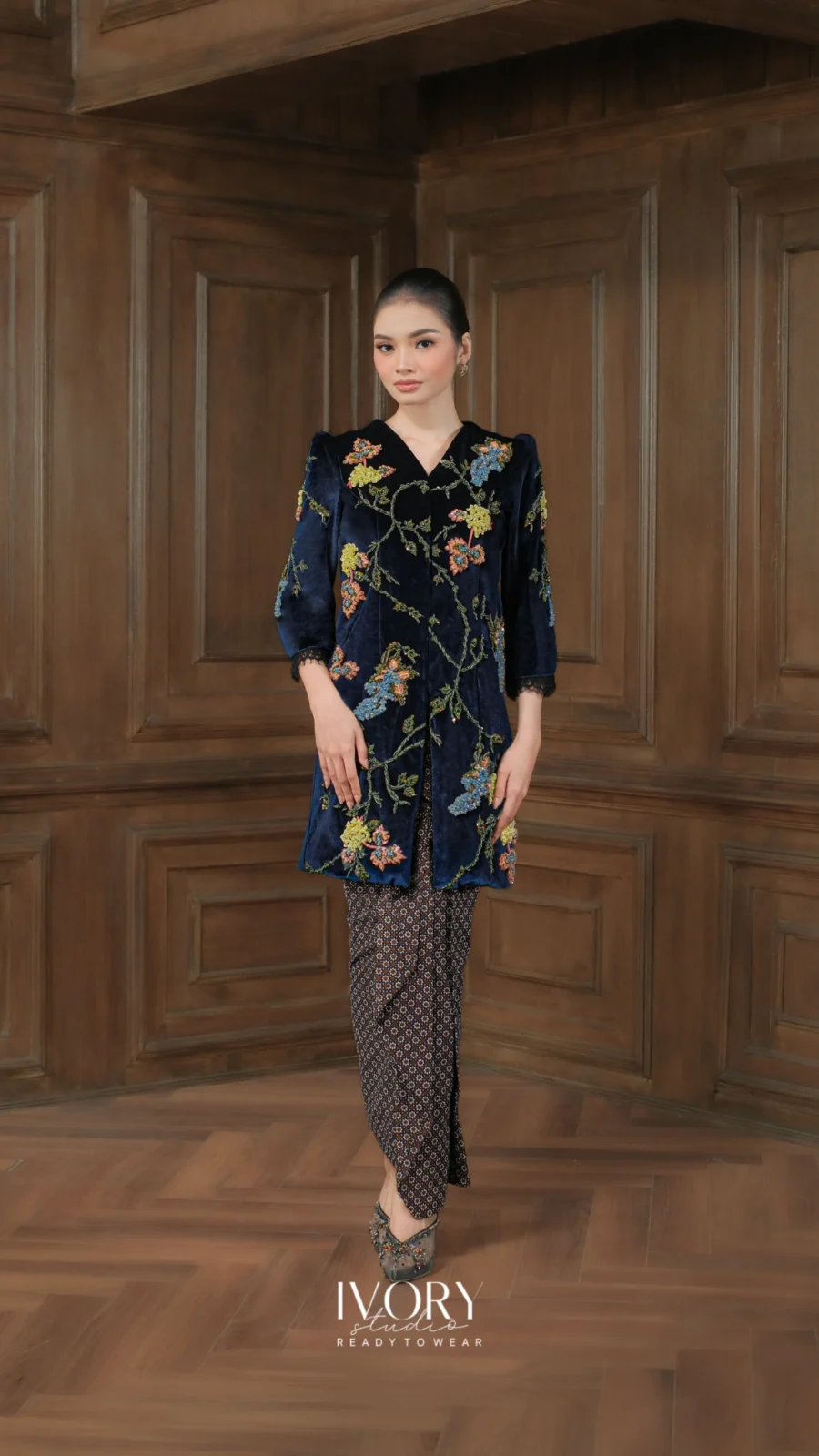 Make Classic Great Again | Neira Twilight Velvet Kebaya in Navy