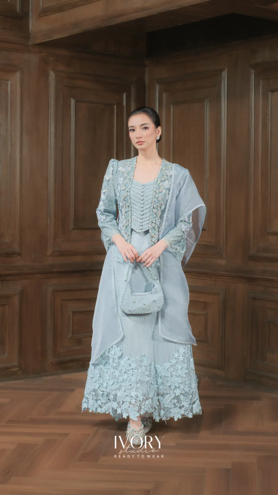Make Classic Great Again | Sumba Paradise Scent Kutubaru Top & Skirt in Dust Blue