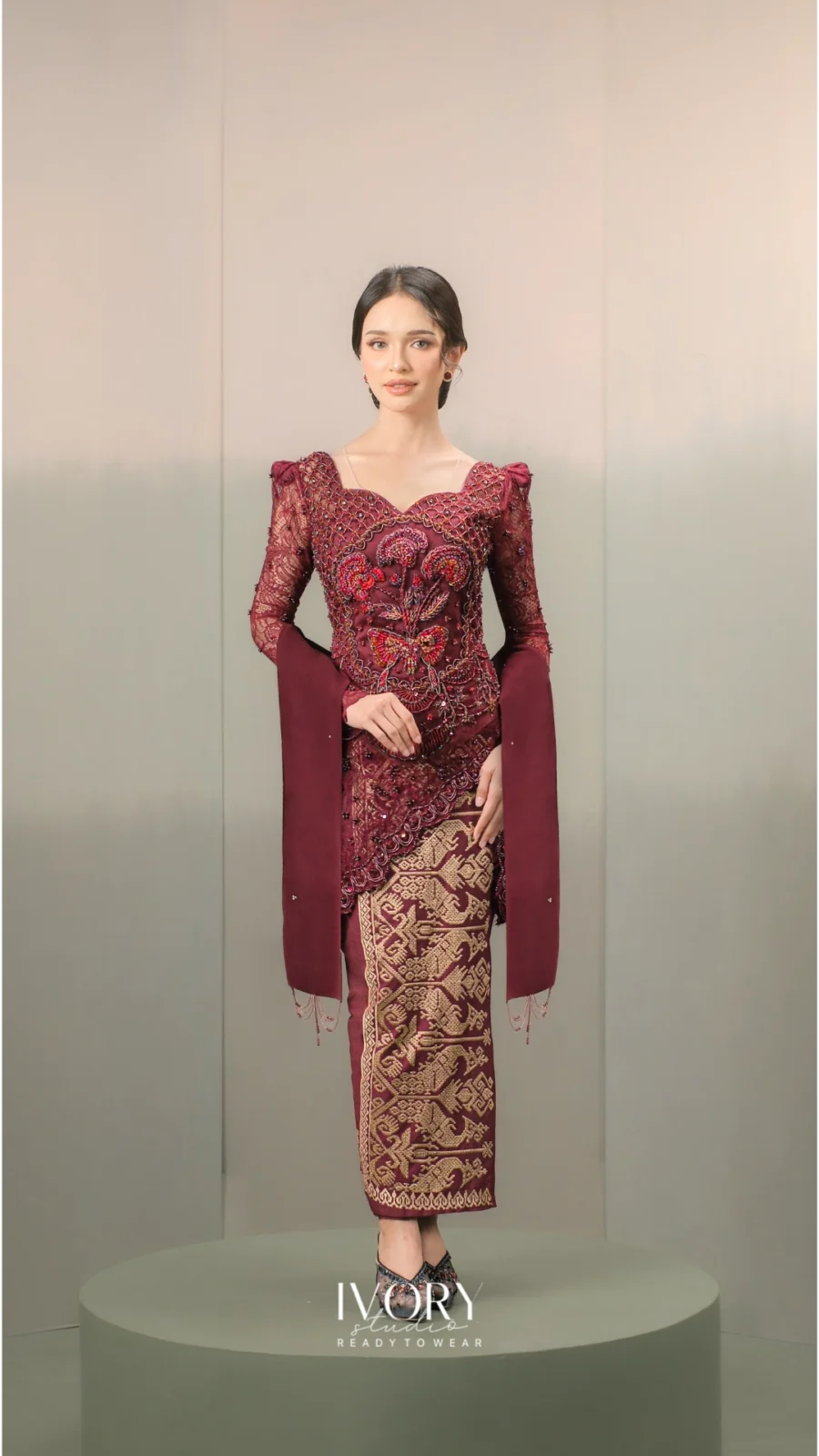 Anyaman Hikayat | Kisah Calon Arang Kebaya in Burgundy