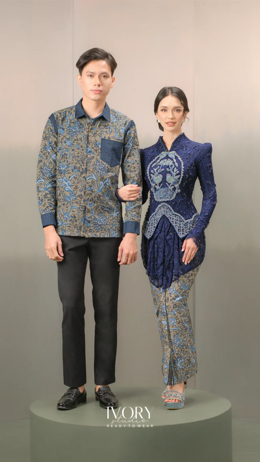 Anyaman Hikayat | Kisah Putri Junjung Buih Kebaya in Navy Couple Look
