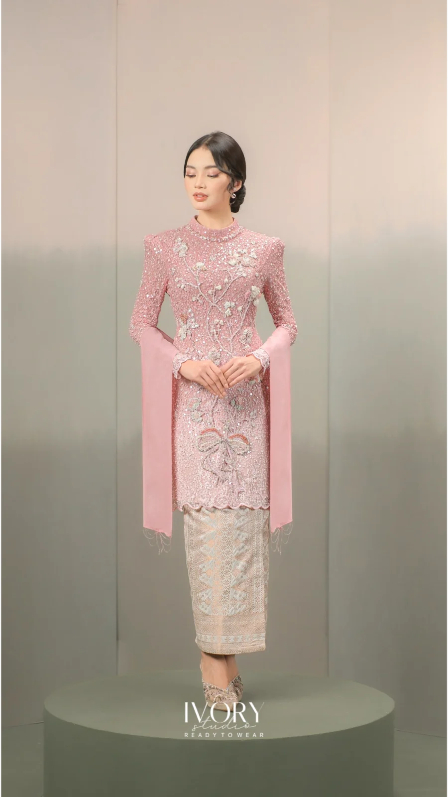 Anyaman Hikayat | Kisah Putri Mandalika Kebaya in Ombre Dusty Pink
