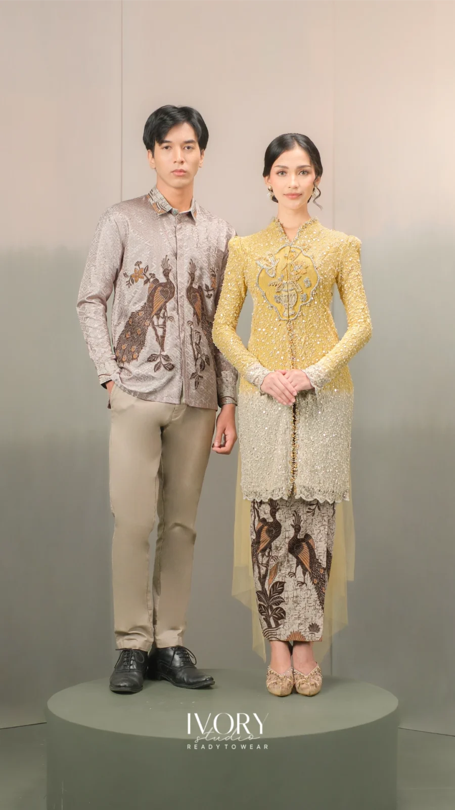 Anyaman Hikayat | Kisah Timun Mas Kebaya in Irish Yellow on Ice Grey Couple Look