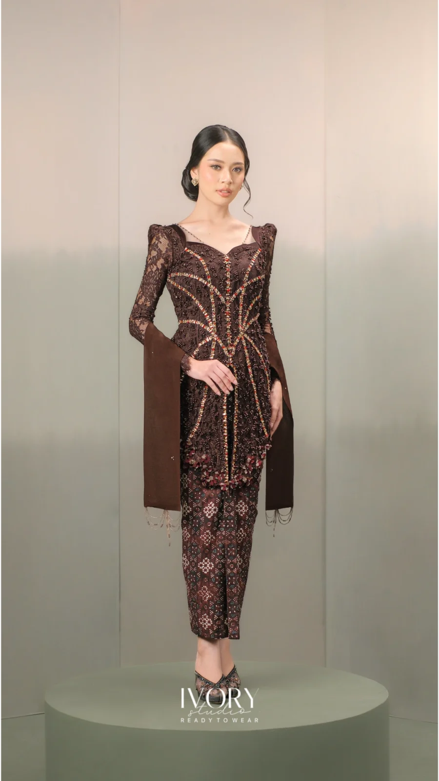 Anyaman Hikayat | Kisah Roro Jonggrang Kebaya in Coffee Bean