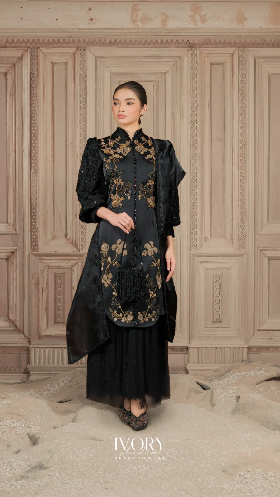 Miles & Moments | Grails of Lullaby Dress in Black