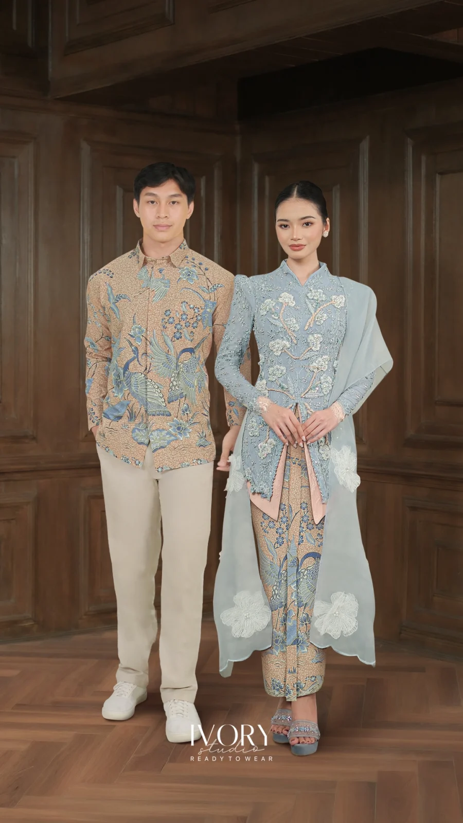 Vice Versa | Cotton Upon the Wind Kebaya in Dust Blue on Dusty Pink Couple Look