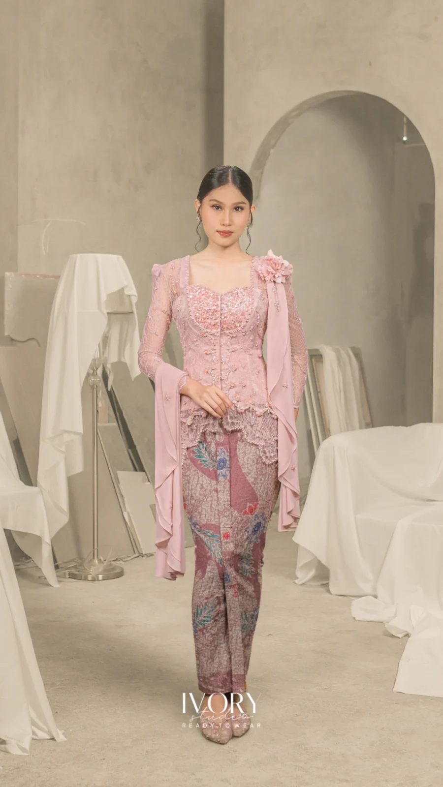 Sweetheart Dainty Sequin Kebaya in Powder Pink