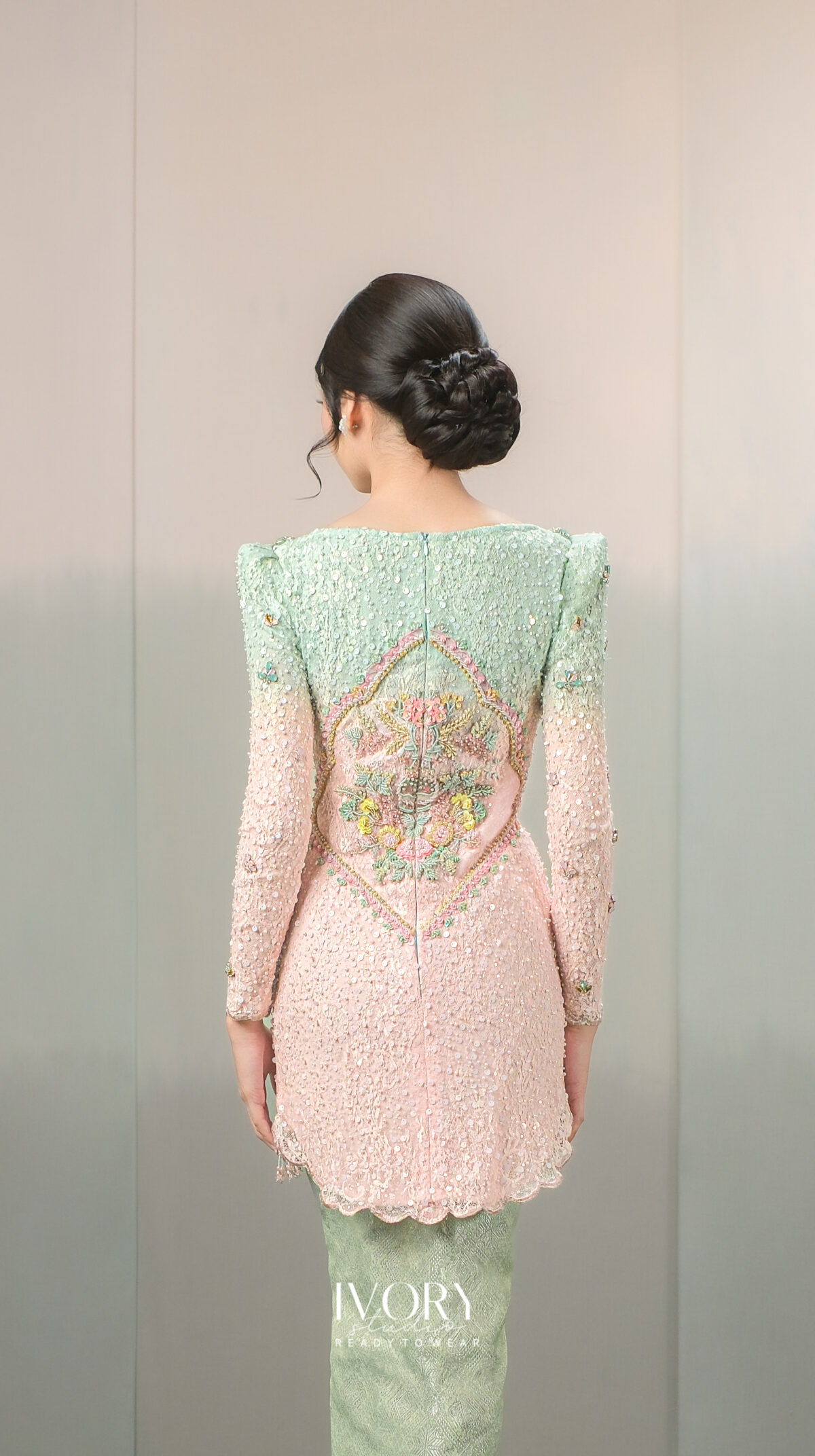 Anyaman Hikayat | Kisah Putri Kembang Dadar Kebaya in Mint on Powder Pink - Image 3