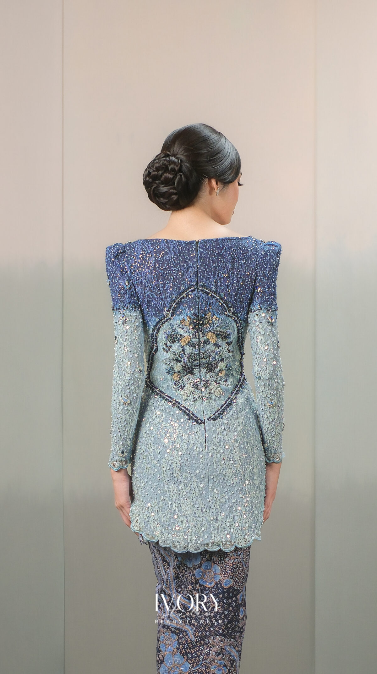 Anyaman Hikayat | Kisah Putri Kembang Dadar Kebaya in Navy on Ice Blue - Image 3