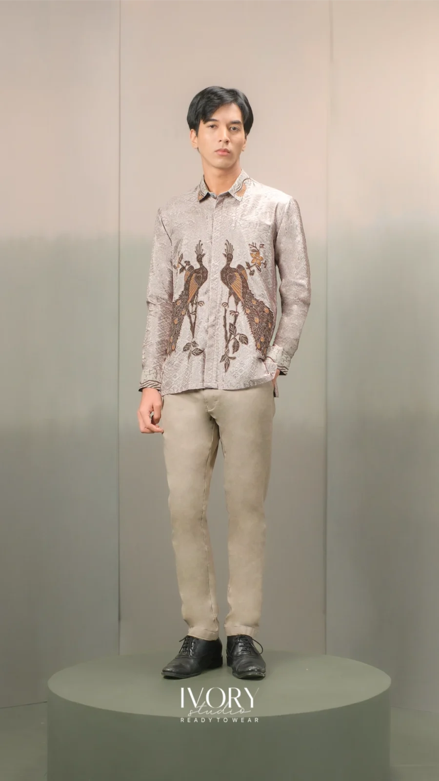 Anyaman Hikayat | Kisah Timun Mas Shirt in Irish Yellow on Ice Grey