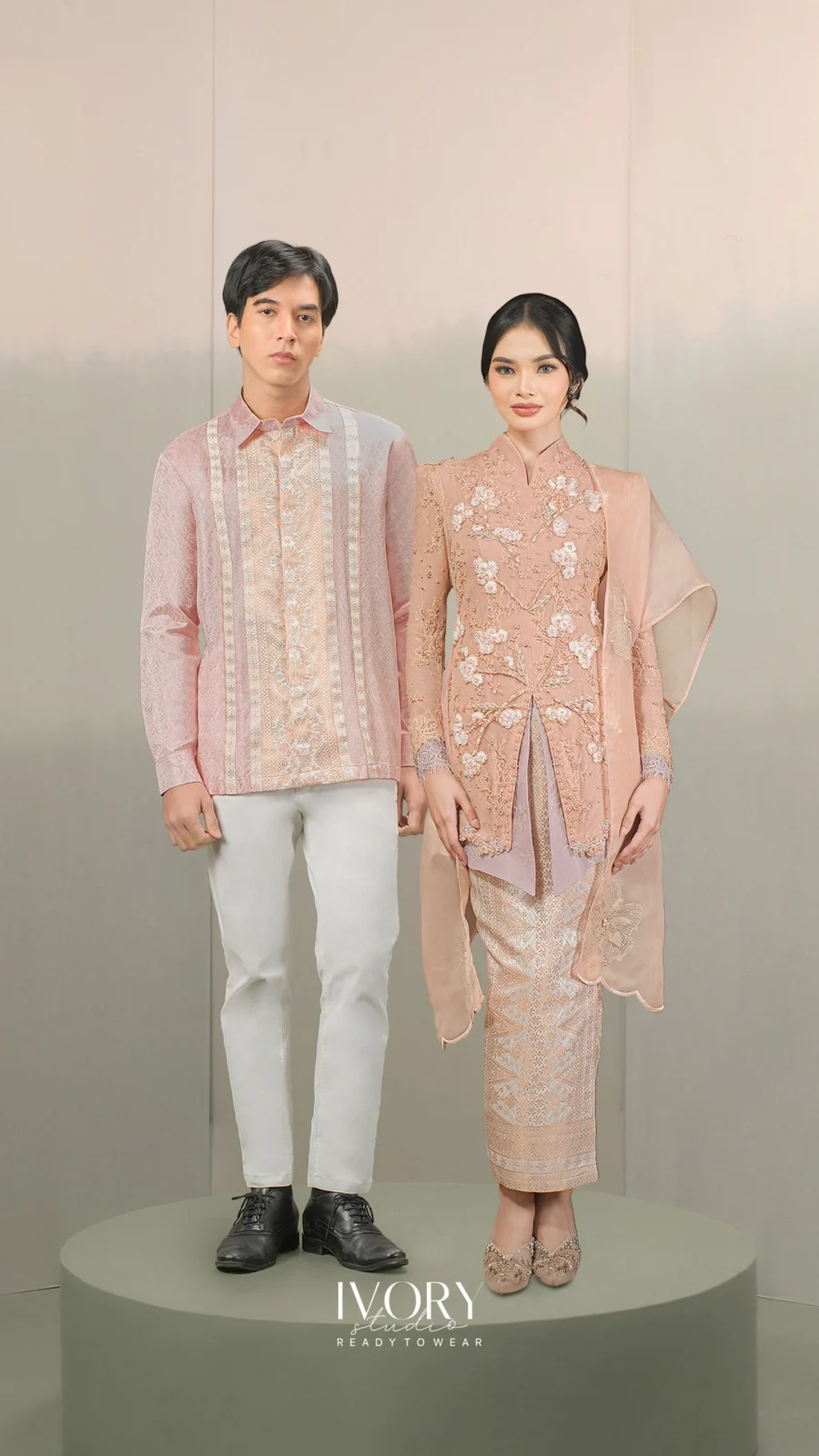 Vice Versa | Cotton Upon the Wind Kebaya in Rosegold on Mauve Couple Look
