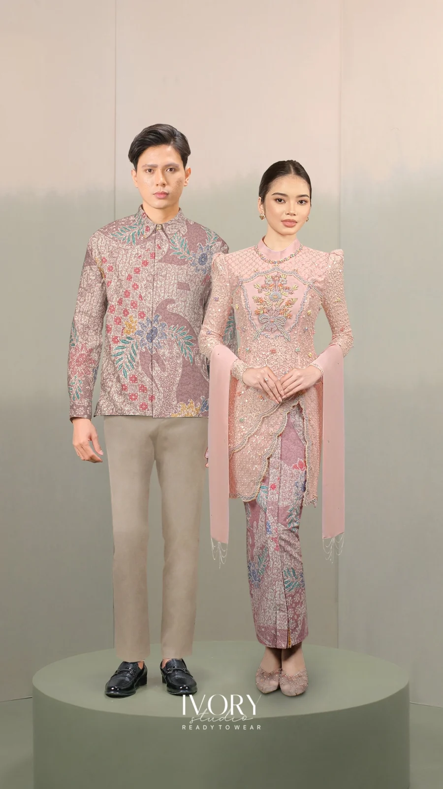 Vice Versa | The Lucent Carmella Kebaya in Powder Pink Couple Look