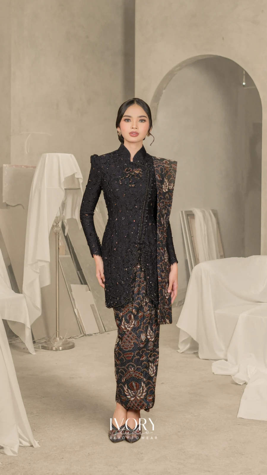 Dance in Harmony | Sekar Black Contemporary Janggan Kebaya
