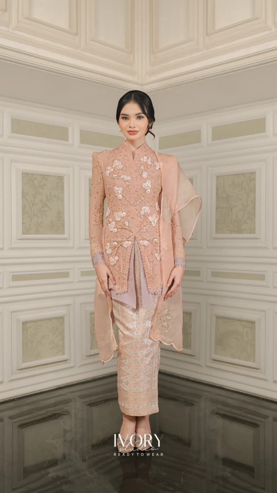 Vice Versa | Cotton Upon the Wind Kebaya in Rosegold on Mauve
